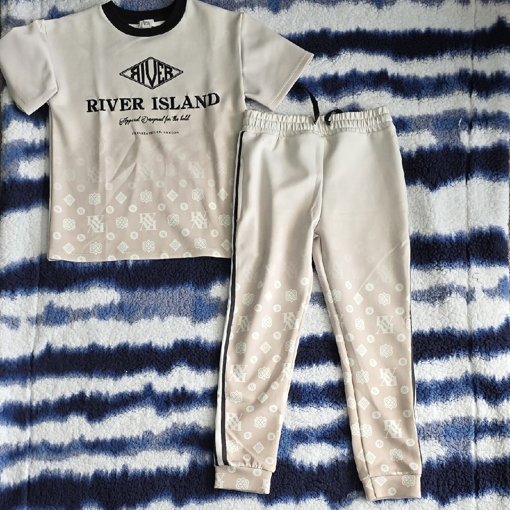 River Island Cream Graphic Tee and Joggers Set